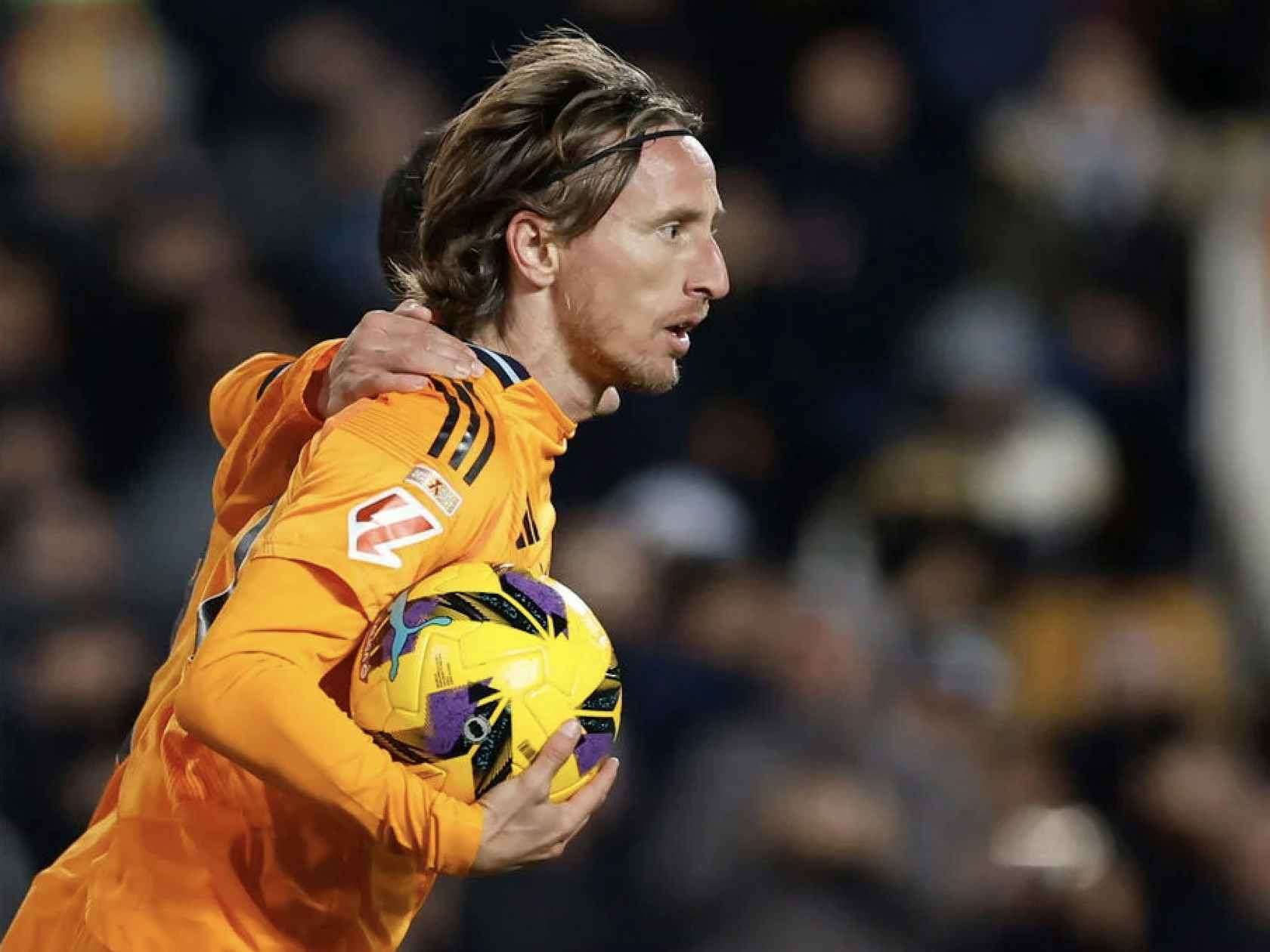 多支东部争冠球队有意浓眉