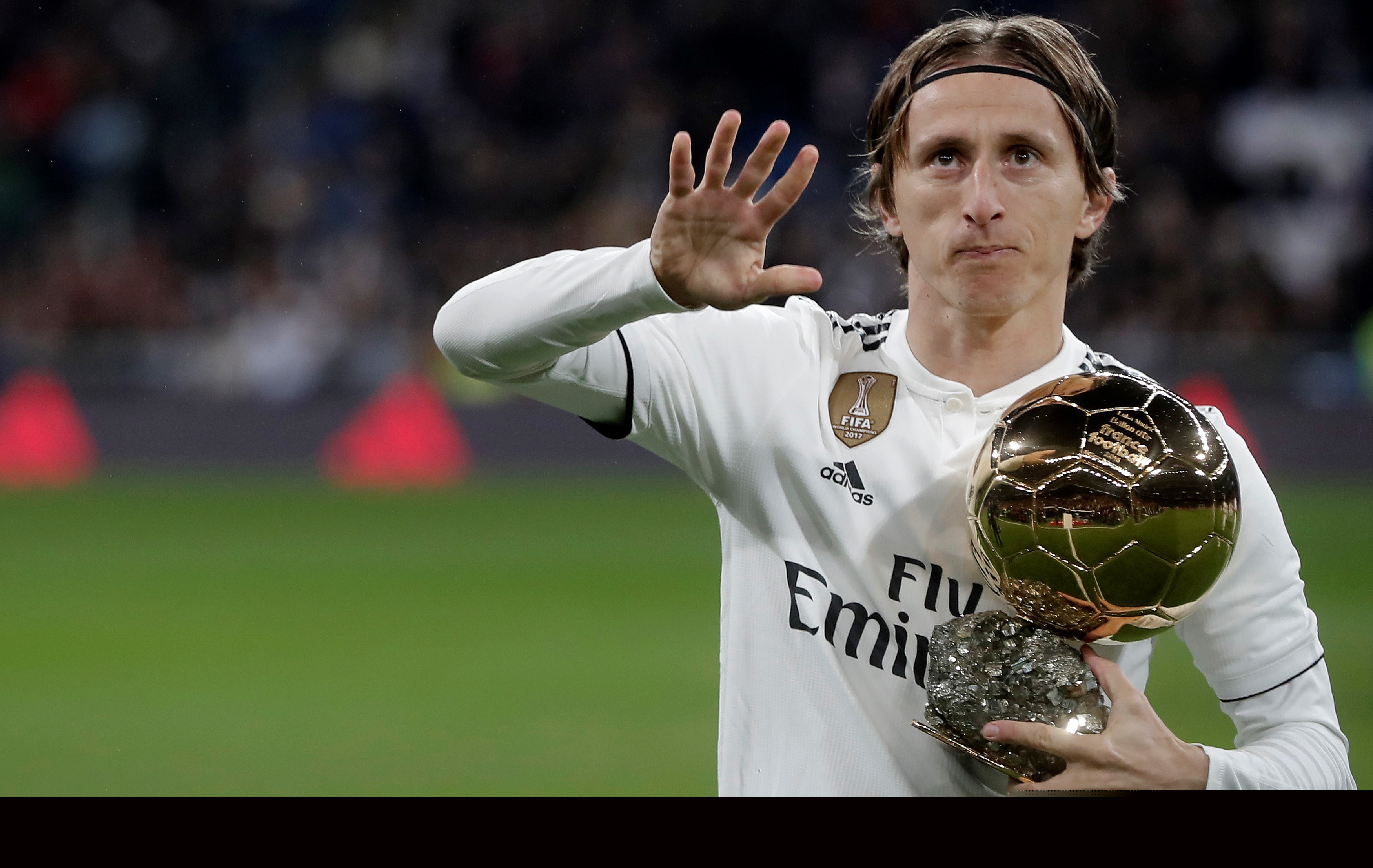 沙特记者：利雅得新月已向利物浦正式报价努涅斯