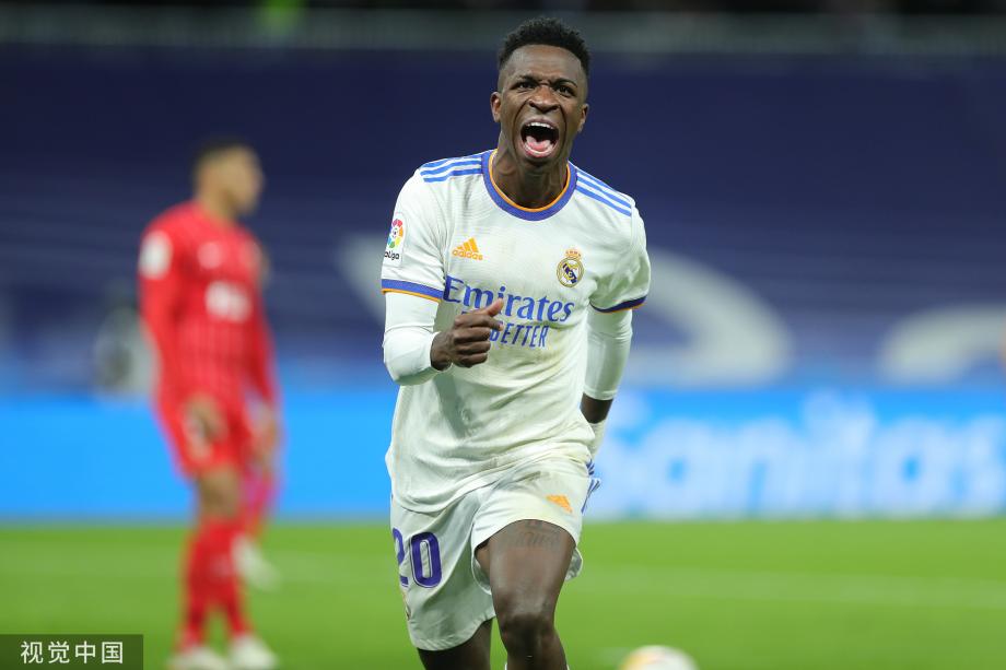 手感低迷！布朗&孙铭徽半场12中1&罚球5中3合砍6分