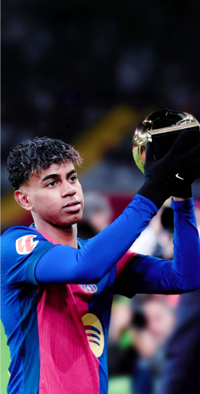 足球意大利名帅重返教练席，引全球媒体关注