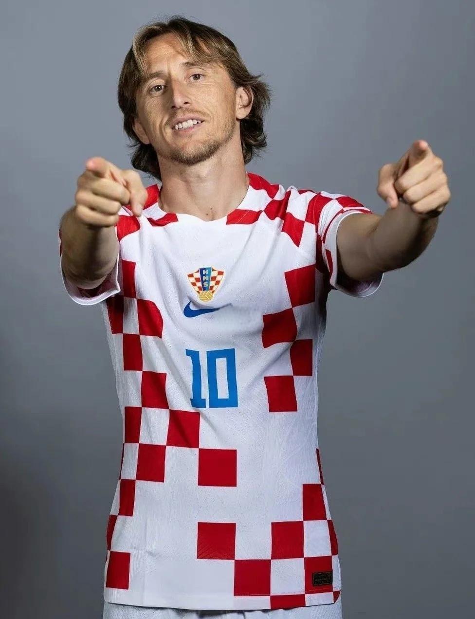 雷迪克：希望东契奇和勒布朗都能在对阵76人时回归阵容