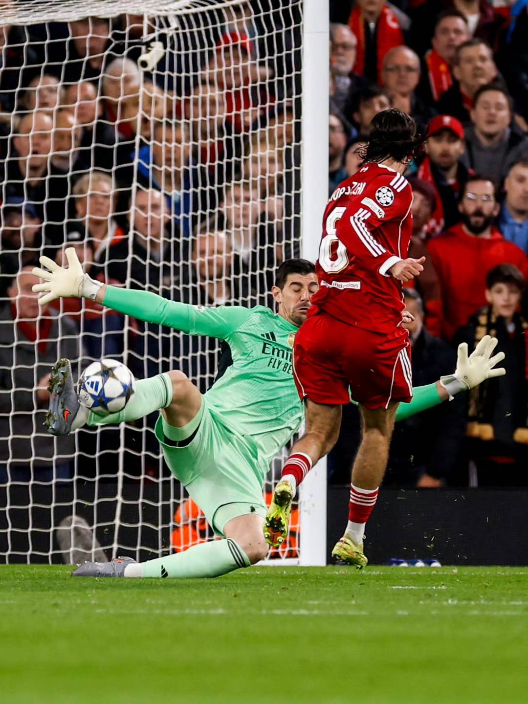 18岁210天，杨铭锐超越朱鹏宇成为英博最年轻的中超进球球员